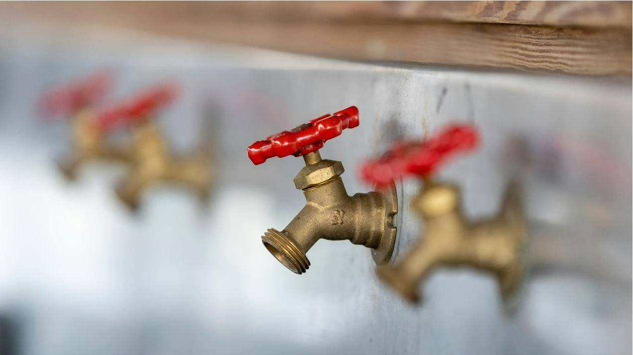 Plastering and surface preparation